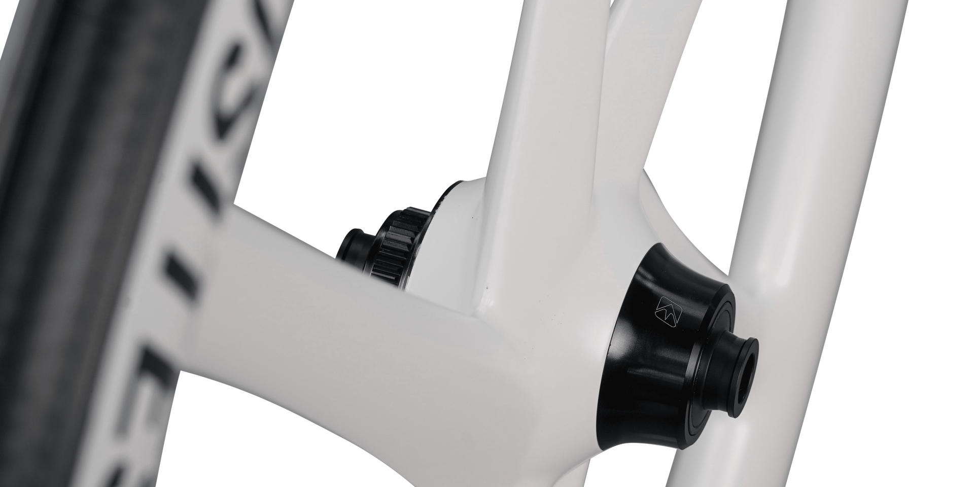 BITURBO Aero 2.0 Edition 15 – Frozen White